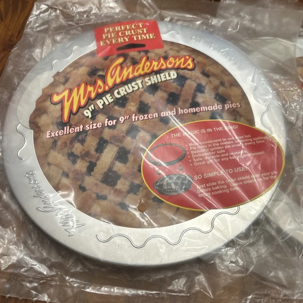 Mrs Anderson 9 Inch Pie Crust‎ Shield New Set 2